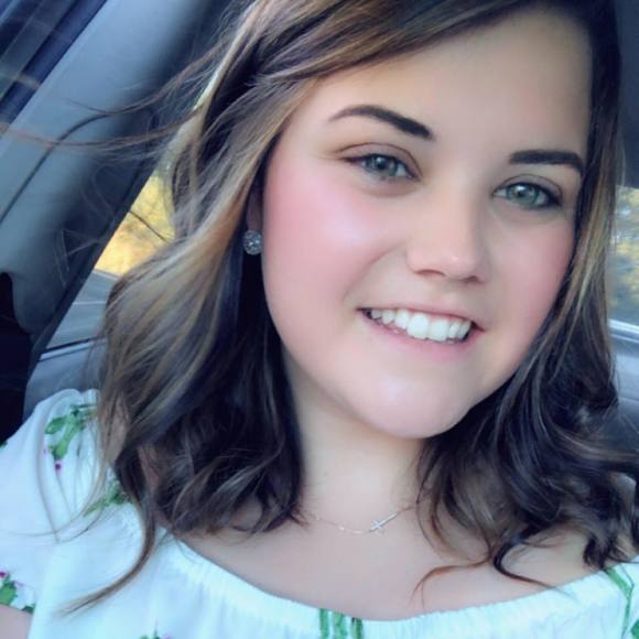 Meet your Posher, Sara - Picture 1 of 1